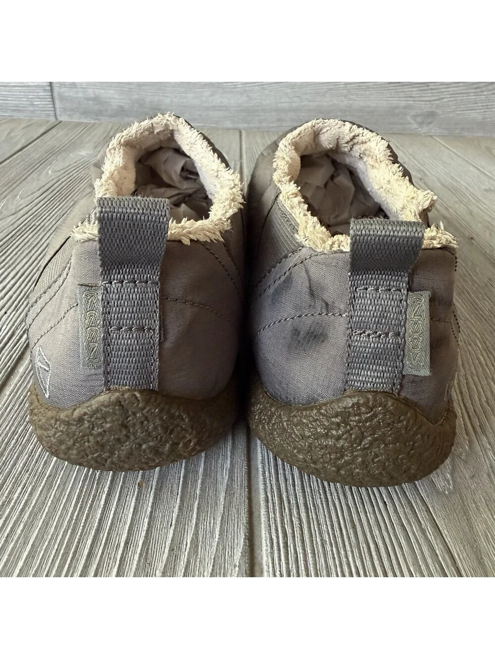 KEEN Cush Howser Men's 9 Quilted Slippers Slip-On Fleece Lined Camp Shoes Hike